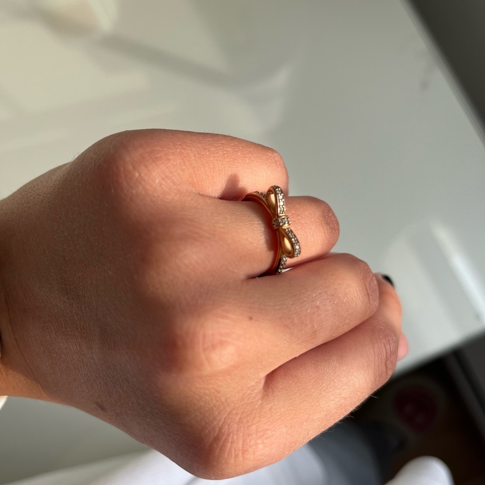Pandora Classic Bow Cubic Zirconia Ring
